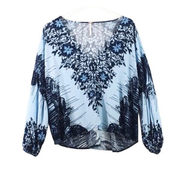 Free People Birds Of A Feather Top In Sky Blue Size XS - Picture 2 of 9